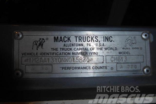 Mack CH613 Chassier