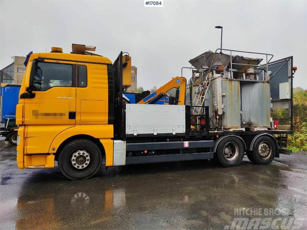 MAN TGX 26.480 Boiler truck with crane. Rep object Plogbilar
