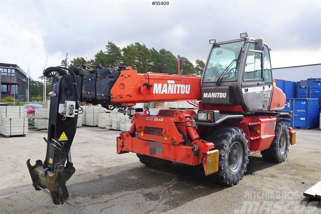 Manitou MRT 2540M with bucket and fork Teleskoplastare