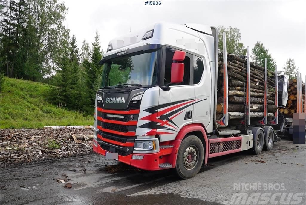 Scania R650 6x4 timber truck with crane Timmerbilar