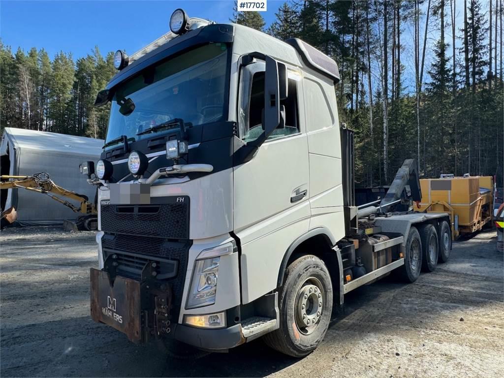 Volvo Fh 540 8x4 plow rigged hook truck w/ crane hydraul Lastväxlare/Krokbilar