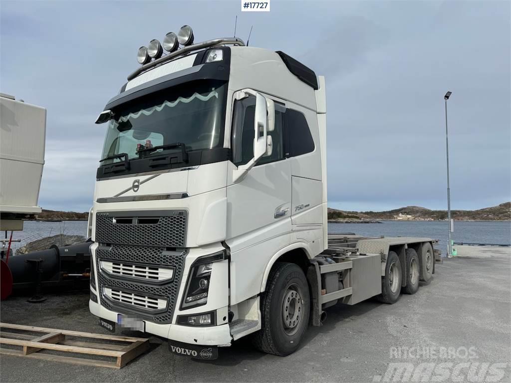 Volvo Fh16 8x4 chassis. WATCH VIDEO Chassier