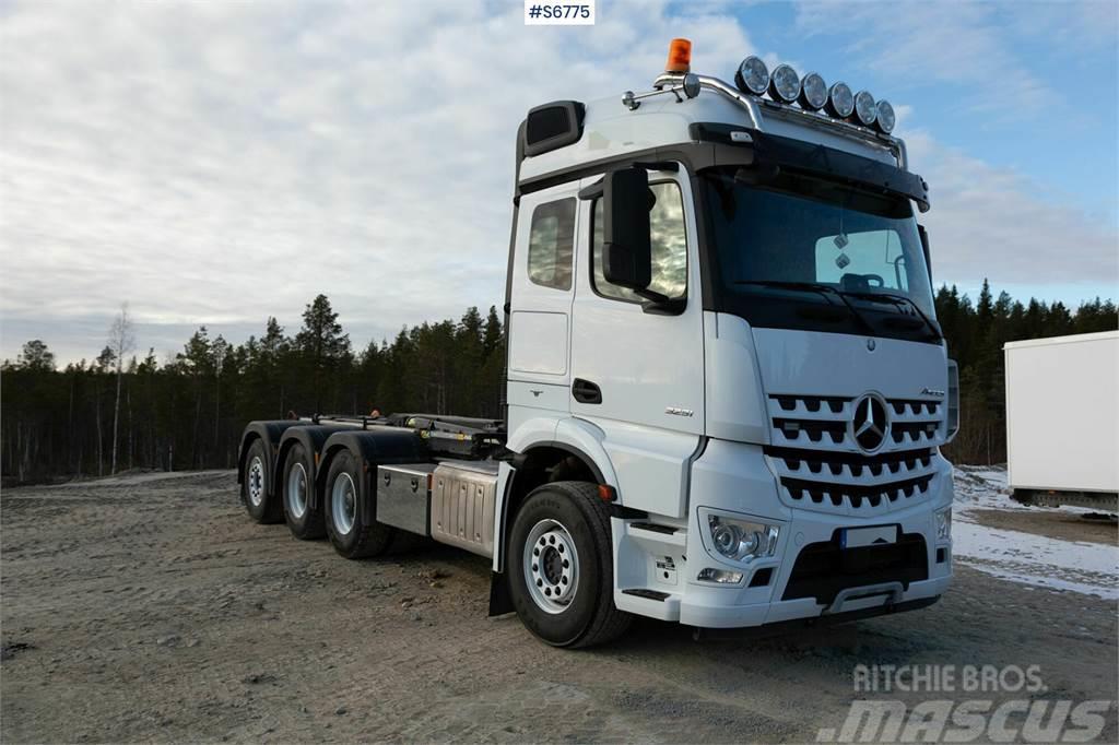 Mercedes-Benz AROCS 3251 8X4 Tridem Hook Truck Lastväxlare/Krokbilar