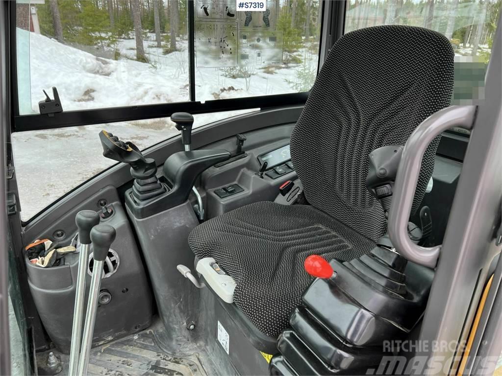 Volvo ECR25D Excavator with buckets and rotor SEE VIDEO Bandgrävare