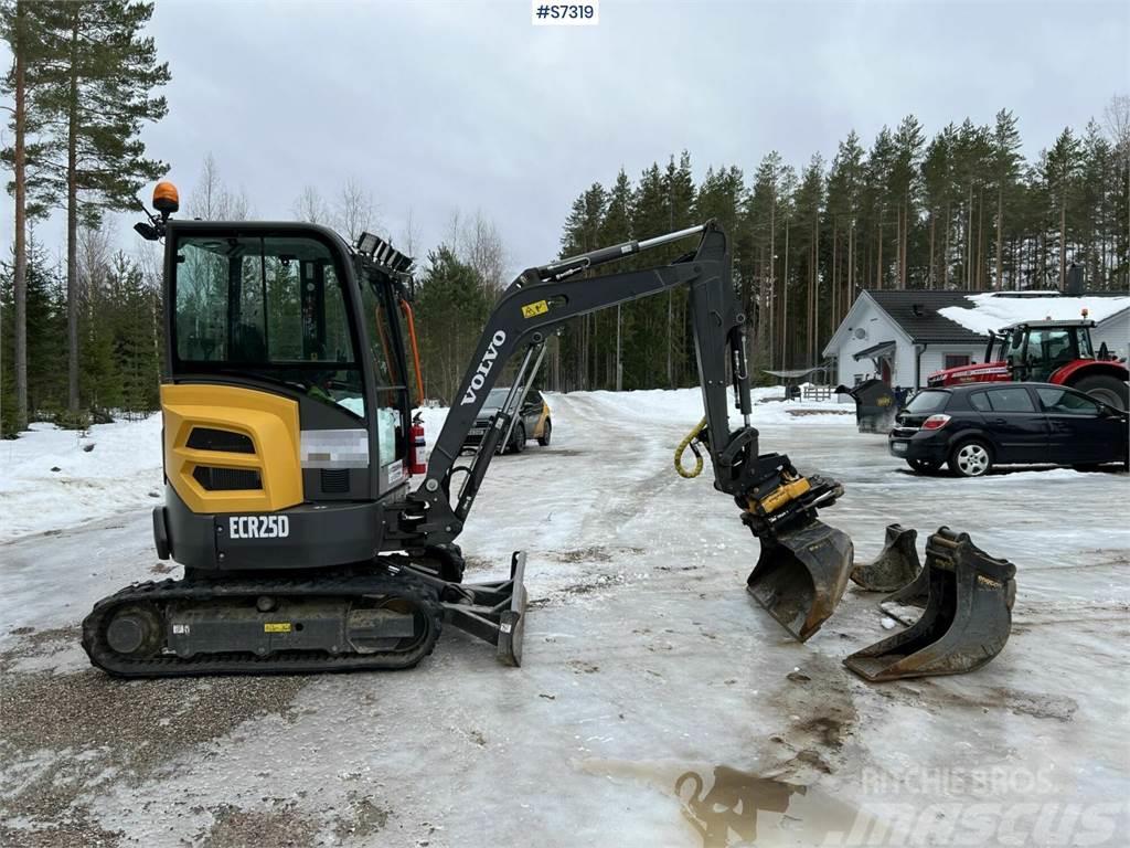 Volvo ECR25D Excavator with buckets and rotor SEE VIDEO Bandgrävare