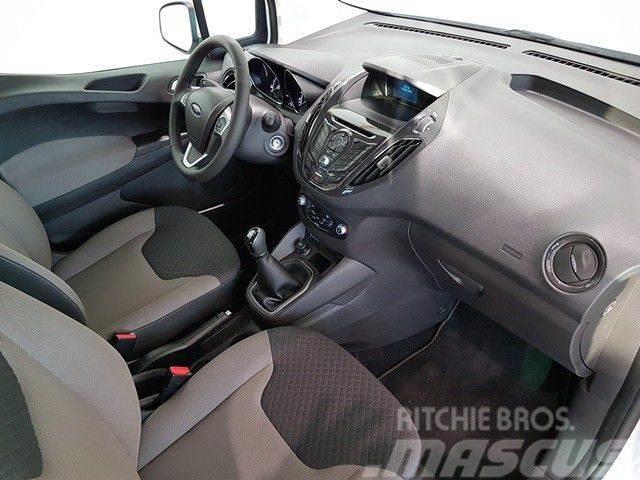 Ford Tourneo Courier TITANIUM 1.5D 95CV Lätta skåpbilar