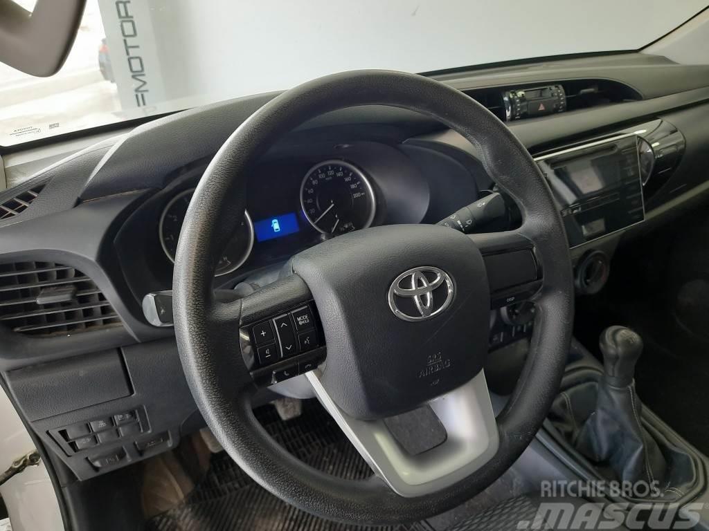 Toyota Hilux Cabina Doble GX Plus Lätta skåpbilar