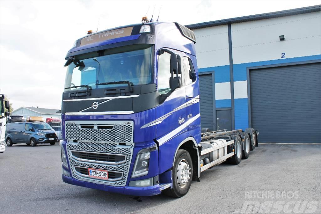 Volvo FH16 600  8x4*4 Chassier