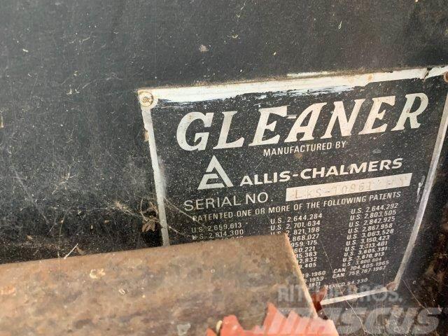 Gleaner Model L Skördetröskor