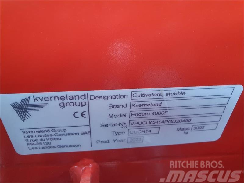 Kverneland Enduro Pro F 4m Foldbar 14 tands. Harvar