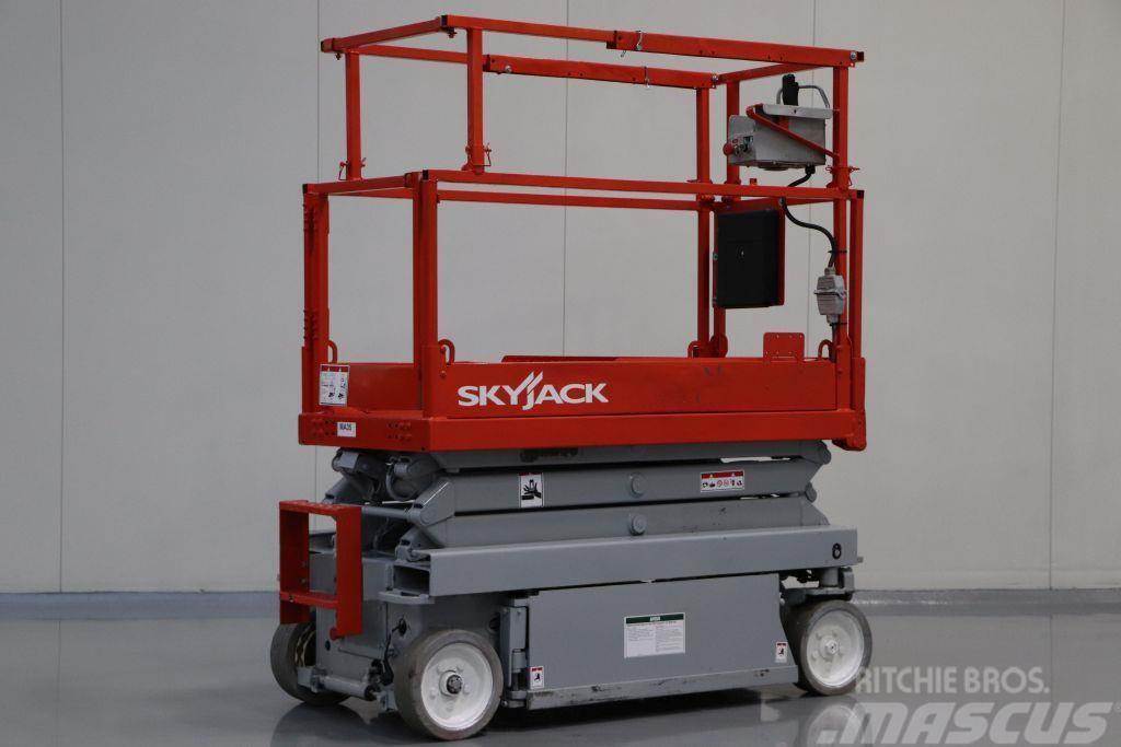 SkyJack SJIII-3215 Saxliftar