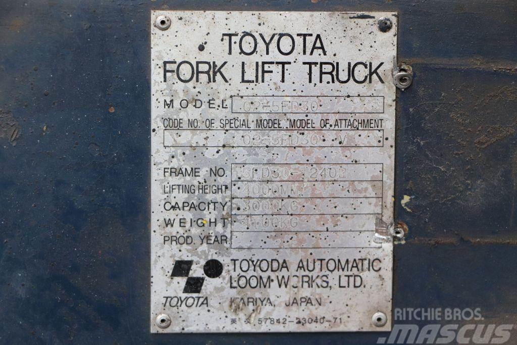 Toyota 02-5FD30 Dieselmotviktstruckar