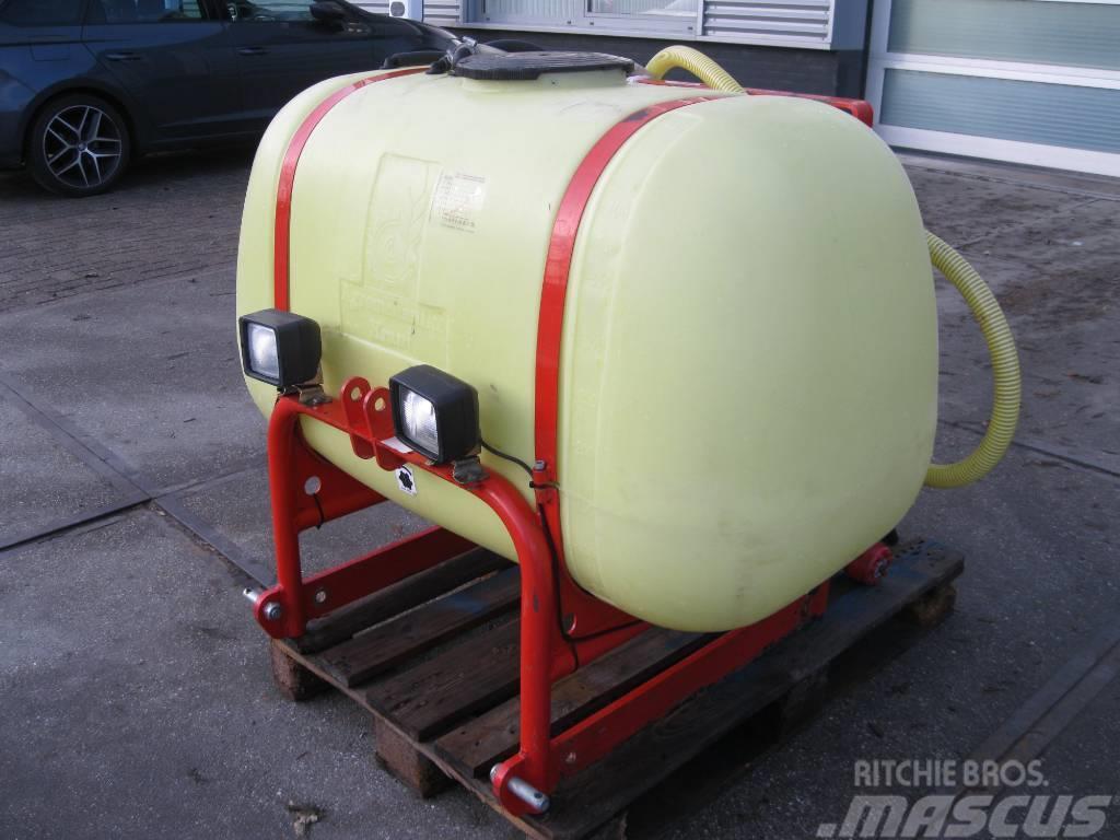 Agromehanika 400 liter tank in frame Gödselsprutor