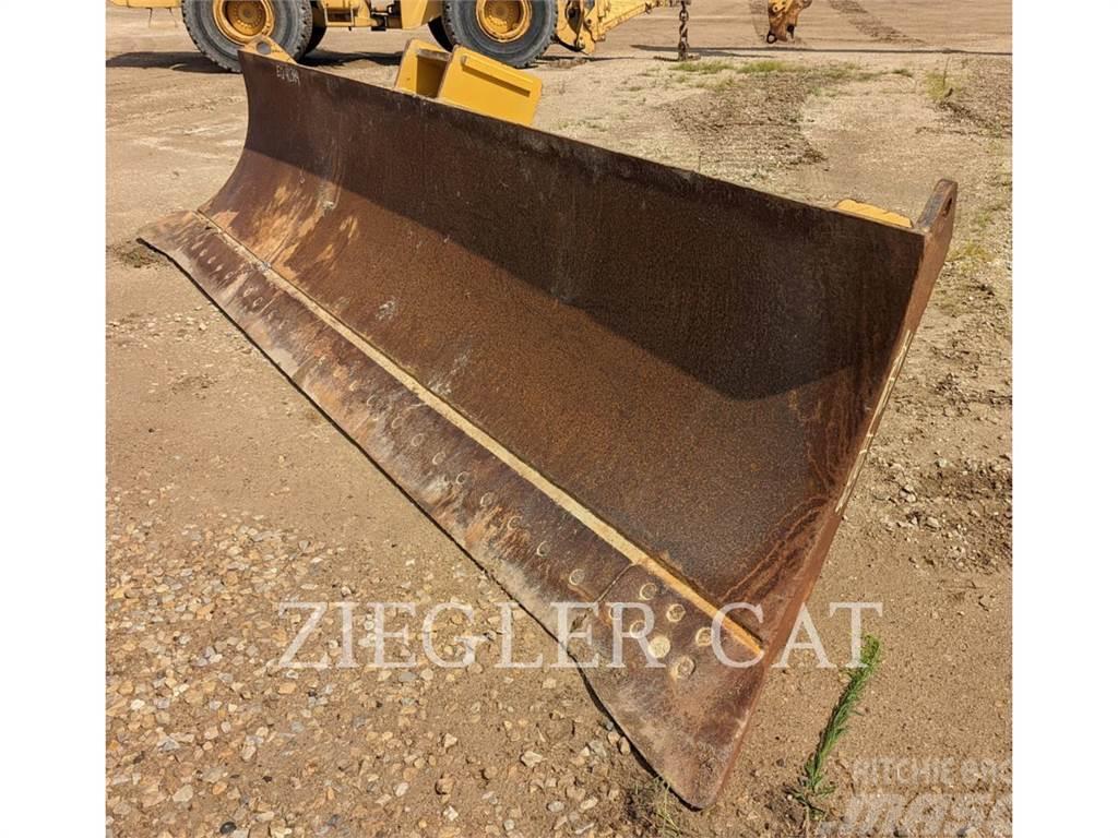 CAT D8T TRACK TYPE TRACTOR ANGLE BLADE Schaktblad