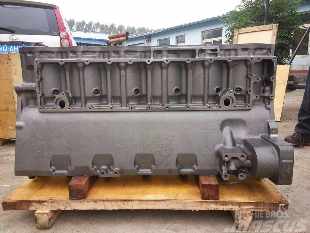 Komatsu PC200-7 6d102 engine block 6735-21-1010 Motorer