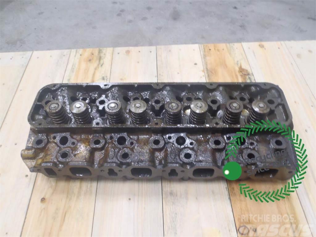 Ford 675 Cylinder head Motorer