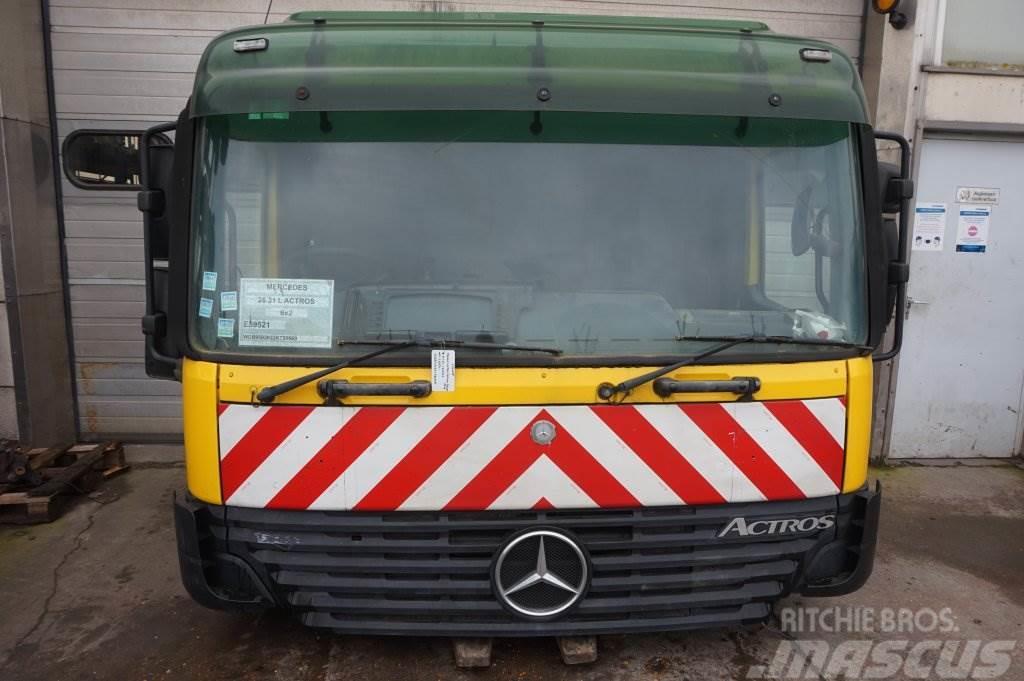Mercedes-Benz ACTROS F07 MP1 RECHTS STUUR Hytter och interiör
