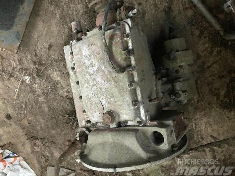 Foden Gearbox with pump vintage £500 plus vat £600 Övriga