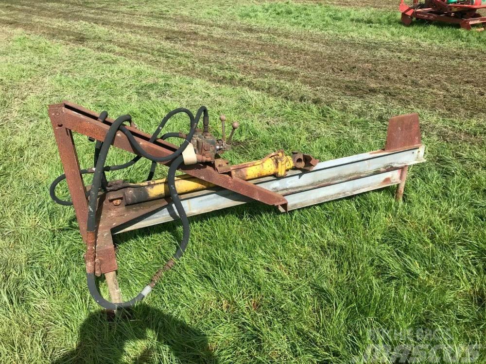 Log Splitter - Heavy Duty - tractor operated £380 Övriga