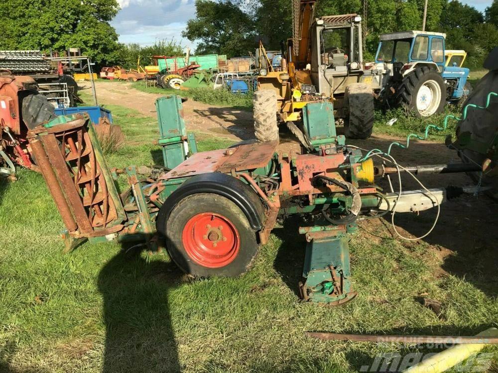 Ransomes gang mower 5 reel - tractor driven - £750 Åkgräsklippare