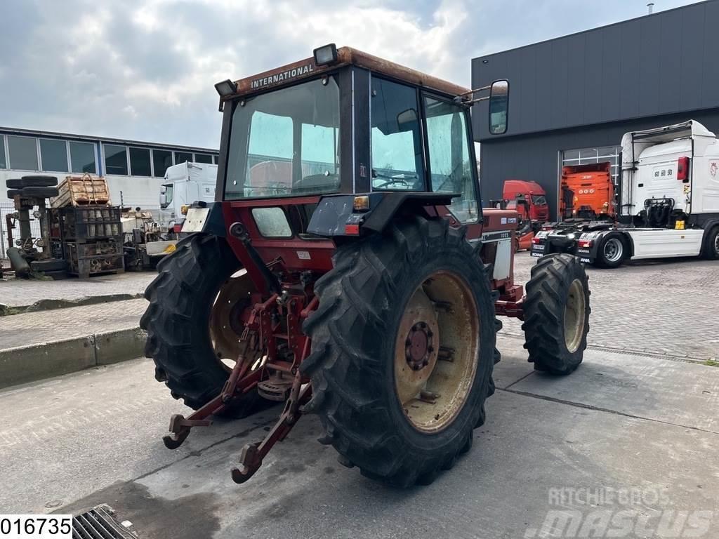 International 1055 4x4, 75 KW, Manual Traktorer