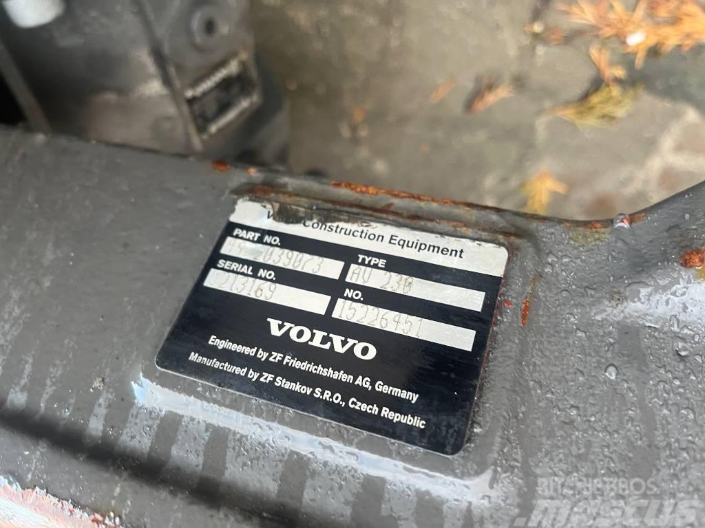 Volvo L 30 G Hjulaxlar