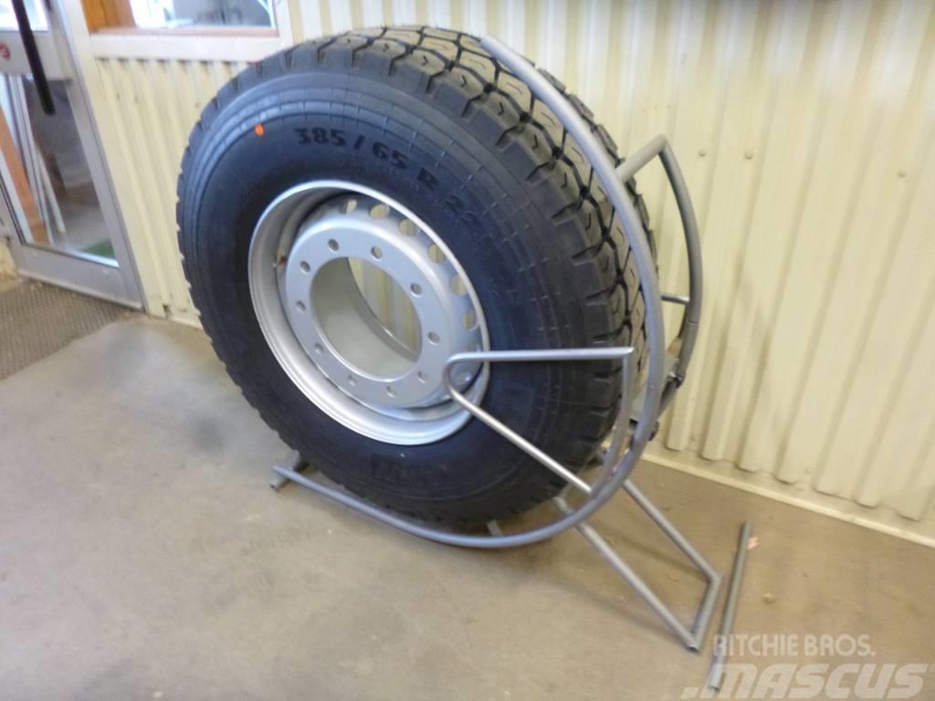 Michelin XZY 385/65R22,5 Däck, hjul och fälgar