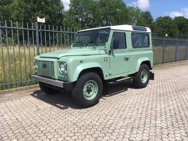 Land Rover Defender Heritage HUE only 1000 km with CoC Personbilar