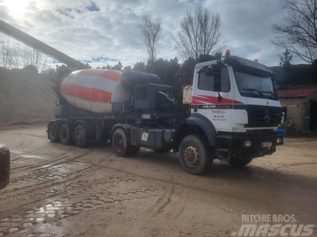  Semirremolque hormigonera Barival bf12 Lastbilar med betongpump
