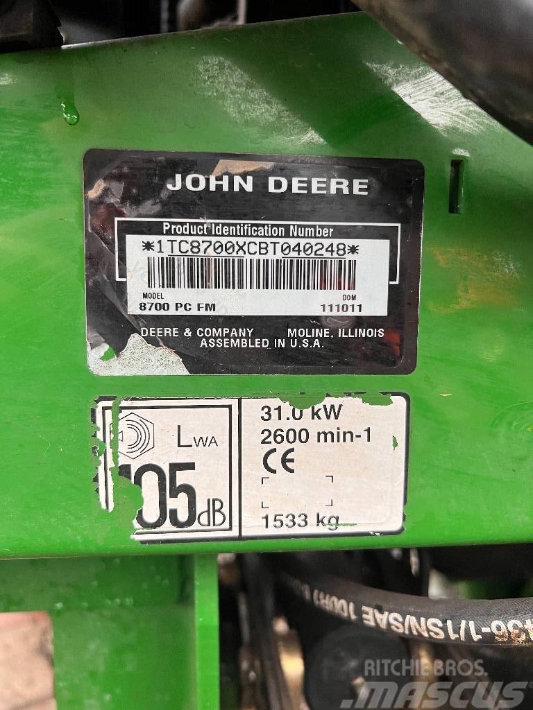 John Deere 8700 Fairway-gräsklippare