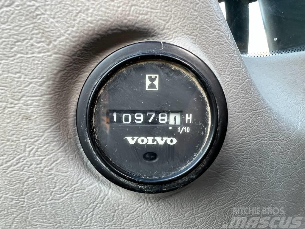 Volvo EW140D - Excellent Condition / Tilting Bucket Hjulgrävare