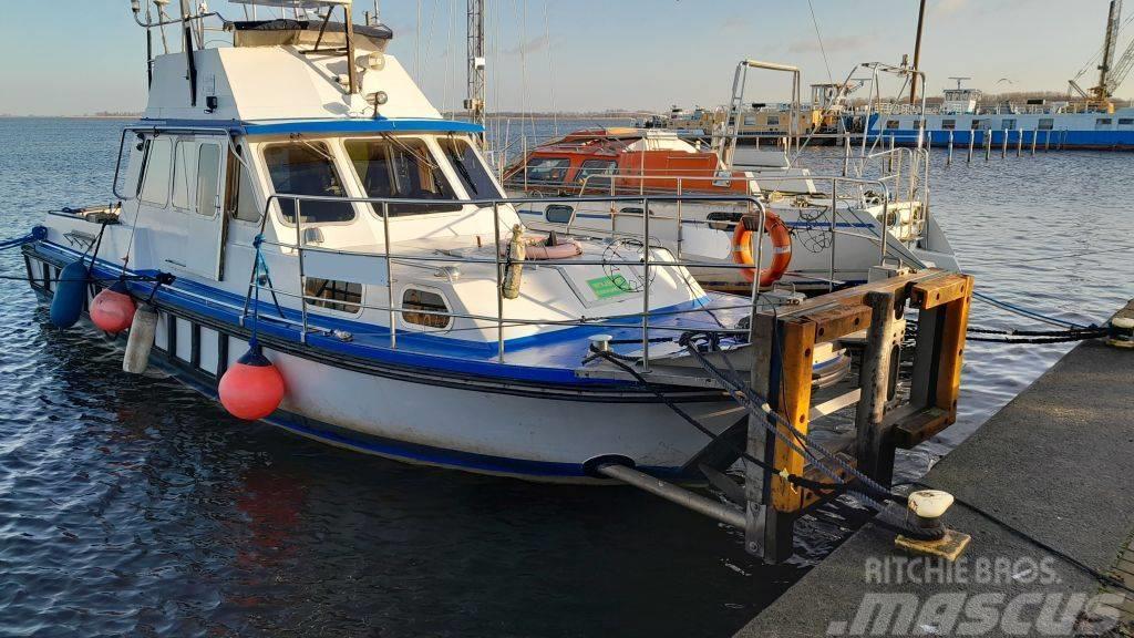  Łódź motorowo-robocza Arbetsbåtar, pråmar och pontoner