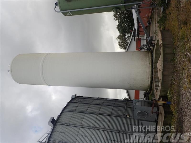 Tunetank glasfiber silo 210 m3 Silotömmare