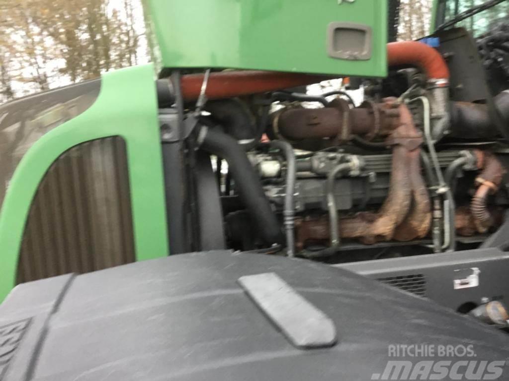Fendt 718 VARIO Traktorer