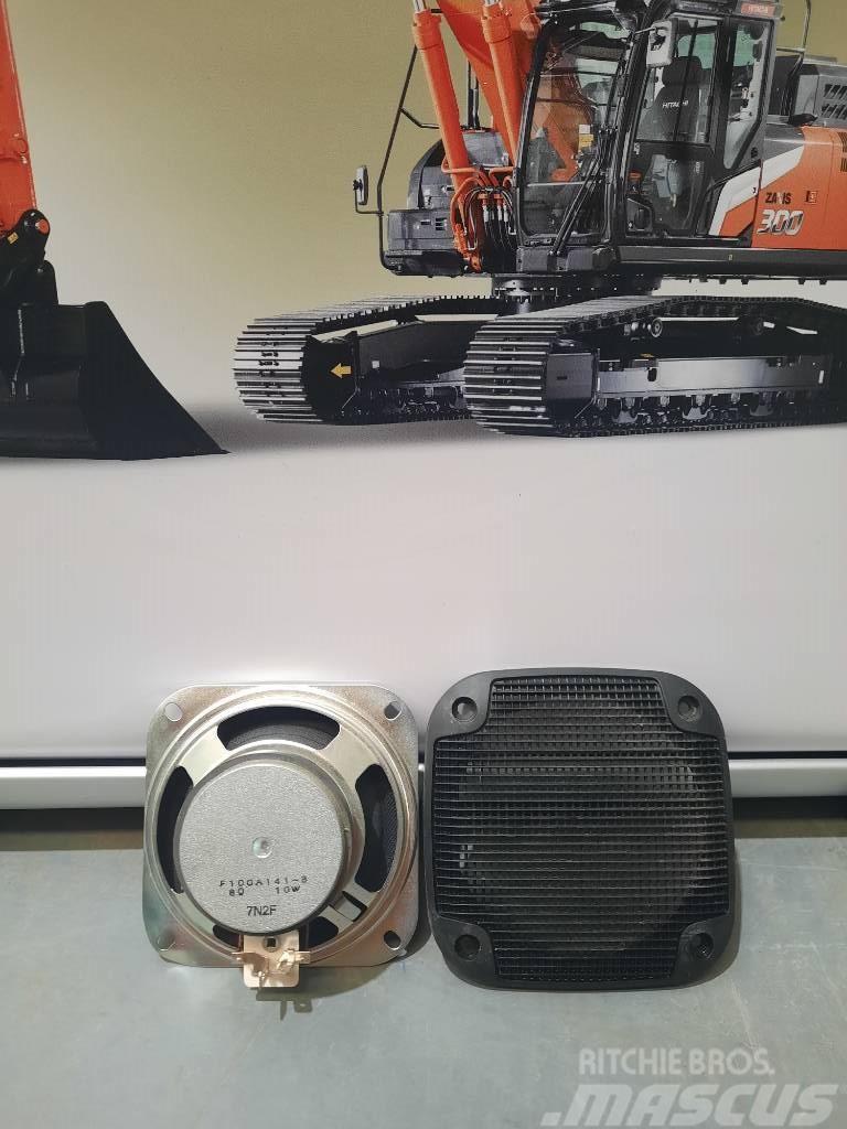 Hitachi Speaker - 4361302 Hytter och interiör