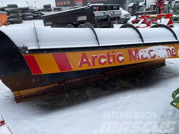  Arctic Machine 370 Snöblad och plogar