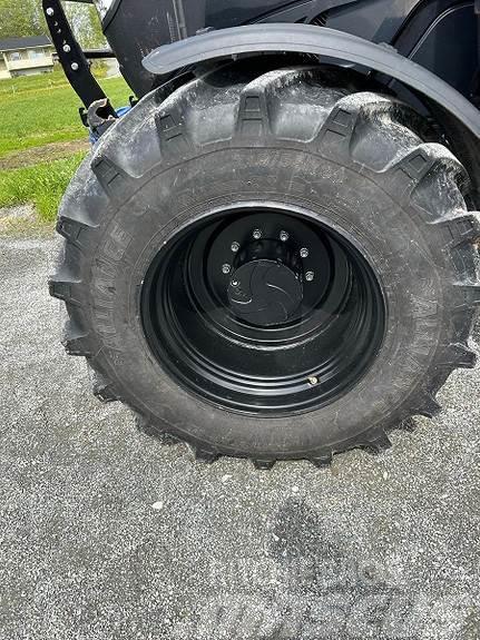  Hjul par: Alliance agristar 710/55R30 svart DW23 Traktorer