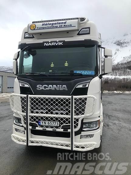 Scania R 770 tridem Lastväxlare med kabellift