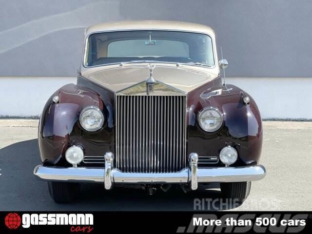 Rolls Royce Phantom V Saloon Coupe, by James Young Matching Övriga bilar