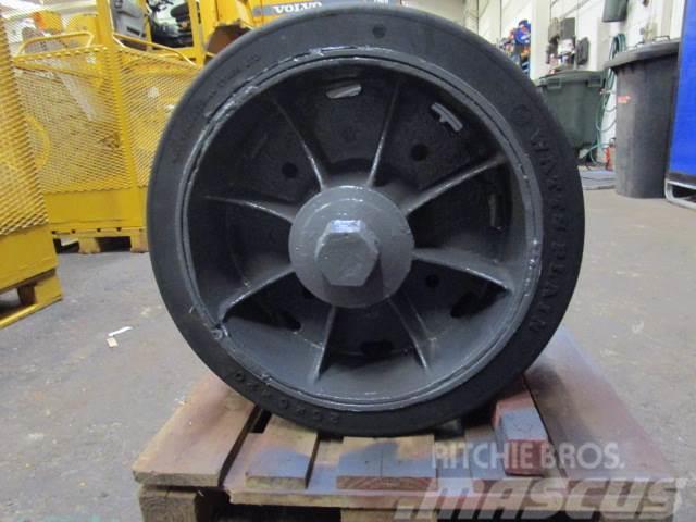 Mafi hjul - Fastgummihjul 26x6x20 Däck, hjul och fälgar