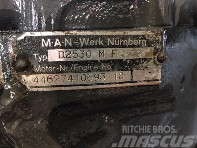 MAN D2530 MF motor Motorer