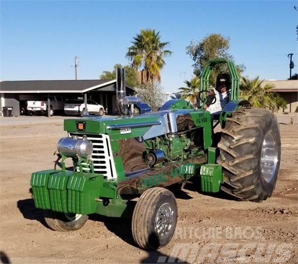 Oliver 990 Traktorer