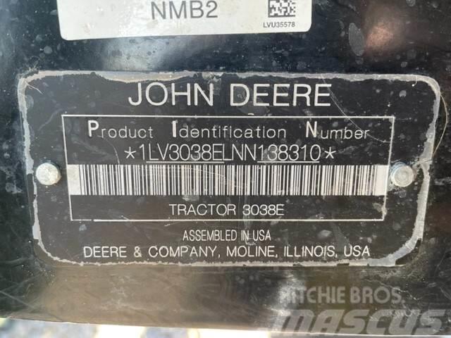 John Deere 3038E Kompakttraktorer