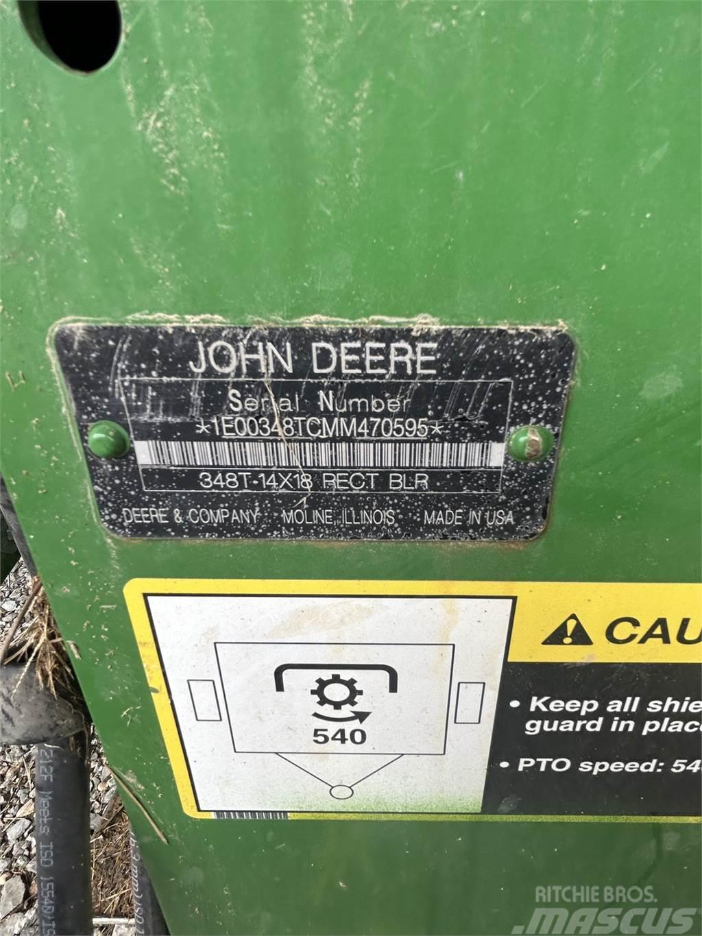 John Deere 348 Fyrkantspressar