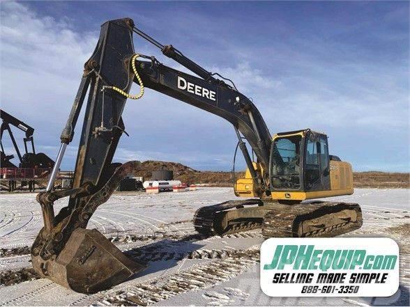 John Deere 200D LC Excavator Bandgrävare