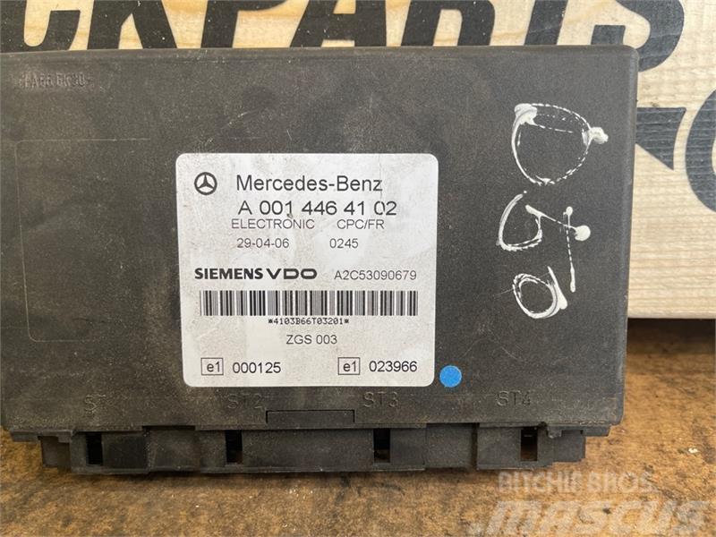 Mercedes-Benz MERCEDES ECU ZGS CPC FR A0014464102 Elektronik