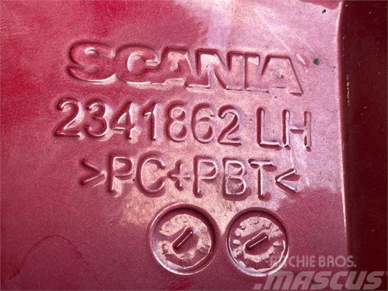 Scania  BRACKET 2341862 LH Chassi och upphängning