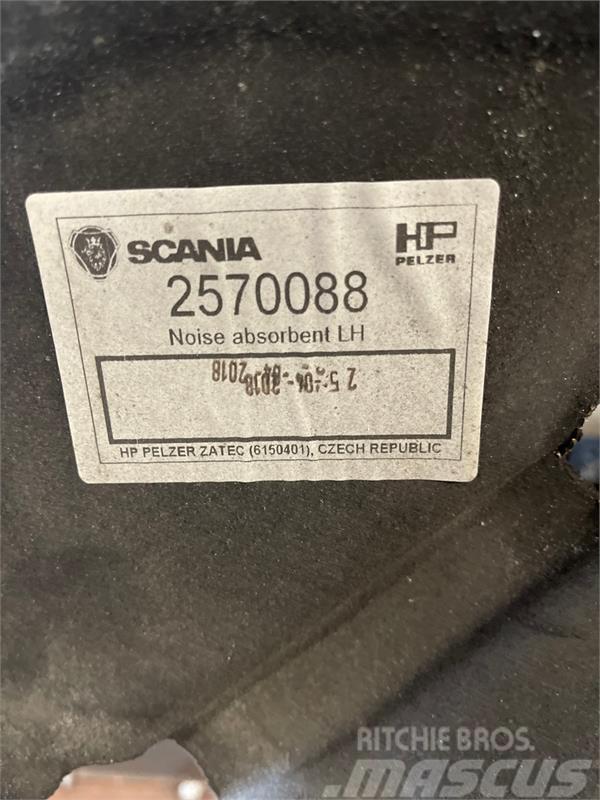 Scania  CAB FLOOR 2570088 Övriga