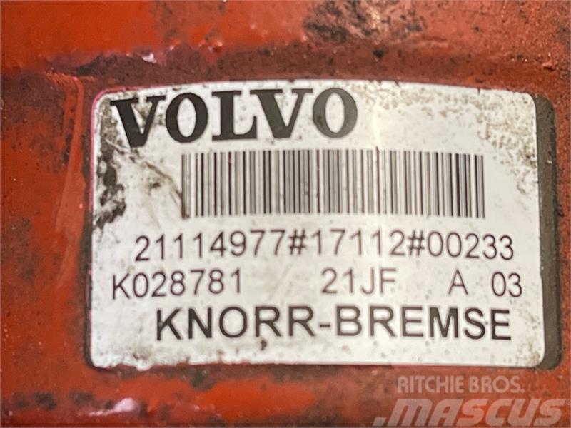 Volvo  VALVE 21114977 Radiatorer