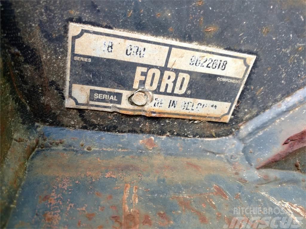 Ford 3' BACKHOE BUCKET Skopor